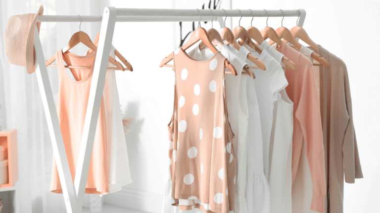 Vêtements couleurs pastel