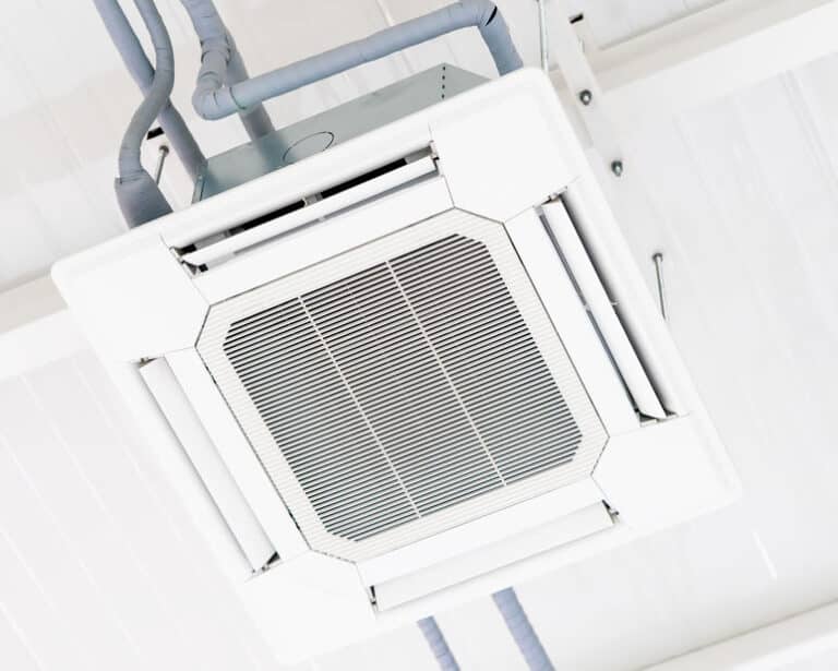 ventilation : système de ventilation moderne dans un restaurant
